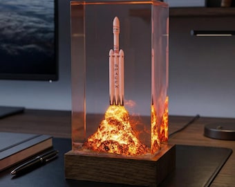 Lampa z żywicy SpaceX Falcon Heavy | Lampka nocna z dioramy statku kosmicznego | Dekoracja biurka, wystrój pokoju, prezent na parapetówkę, lampa z żywicy artystycznej