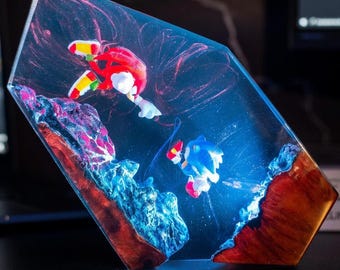 So.nic Diorama Resin Lamp | Blue Runner Epoxy Night Light | Unique Gaming Decor & Christmas Gift for Playroom or Desk