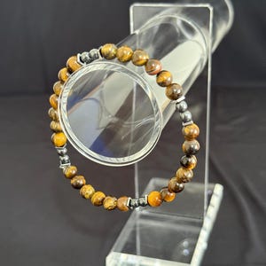 Dainty Tigers Eye and Hematite Beaded Bracelet