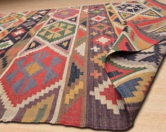 Handwoven Wool Jute Kilim Rug: Traditional Indian Dhurrie