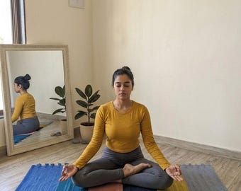 Handwoven Organic Cotton Yoga Mat – Eco-Friendly Meditation Rug 2x6