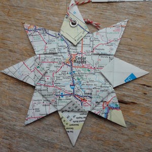 Cedar Rapids, IA Origami Map Ornament, Arredamento per la casa, Riciclo, Mappa stradale, Vacanze, Natale, Festività, Compleanno, Matrimonio, Laurea, Regalo