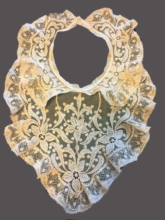 Beautiful Edwardian Embroidered Tulle Antique Lace