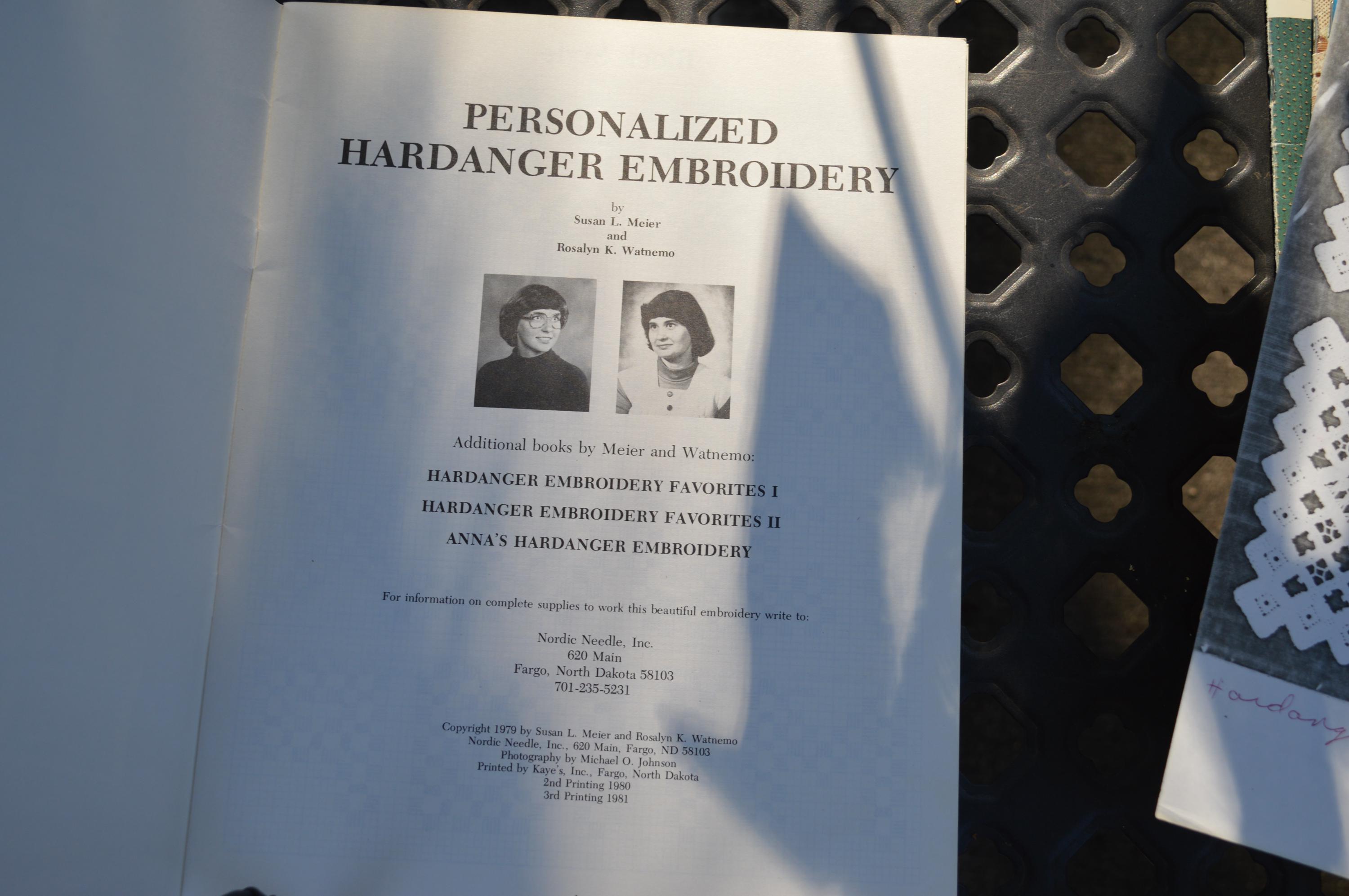 Hardanger Broderie Pour La Table II Par Susan Meier &Rosalyn Watnemo