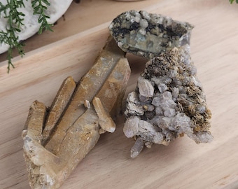 Campioni di quarzo con calcite della Mongolia interna