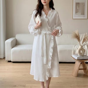 cotton bride dressing gown Where to Find Chic Bridal Robes & Bidesmaid Dressing Gowns