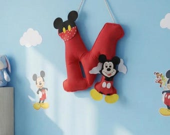 Letra de feltro personalizada do Mickey Mouse, decoração de parede para quarto de bebê