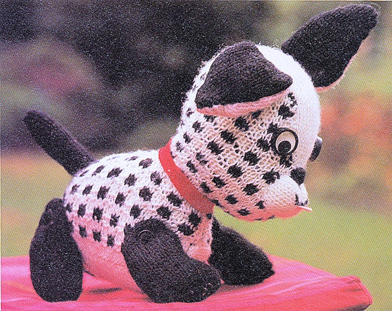Unusual Vintage Knitting Pattern For Toy Dachshund