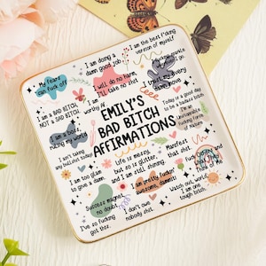 Bad Bitch Affirmationen Tablett, benutzerdefinierte Name Ringschale, Geschenk für Frauen, feministische Wohnkultur, Schmuckschale