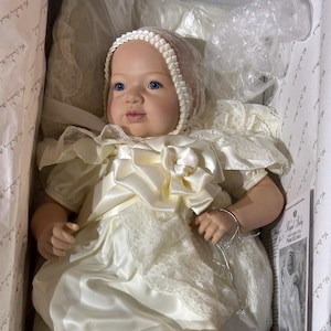 Realistic Royal baby Christening Doll Prince George, new in original packaging box (55 cm) - 21 &#39;&#39;, has a royal pillow, bed sheet