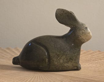 Rabbit sculpture
