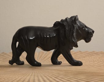 Lion sculpture