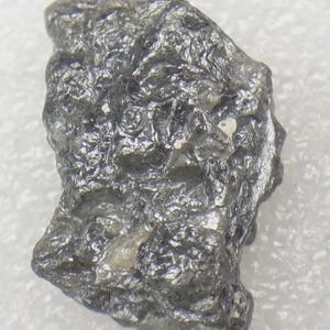 8.10 CT Natural Rough Diamond Natural Uncut Raw Diamond Big Size Rough Diamond Grey Color Raw Diamond 18.32M×4.66M×11.67M