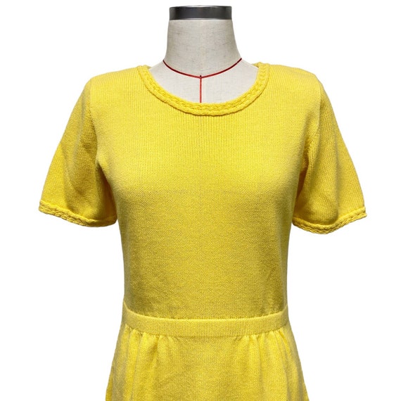 Vintage Womens Yellow Knit Short Sleeve Dress - image 3