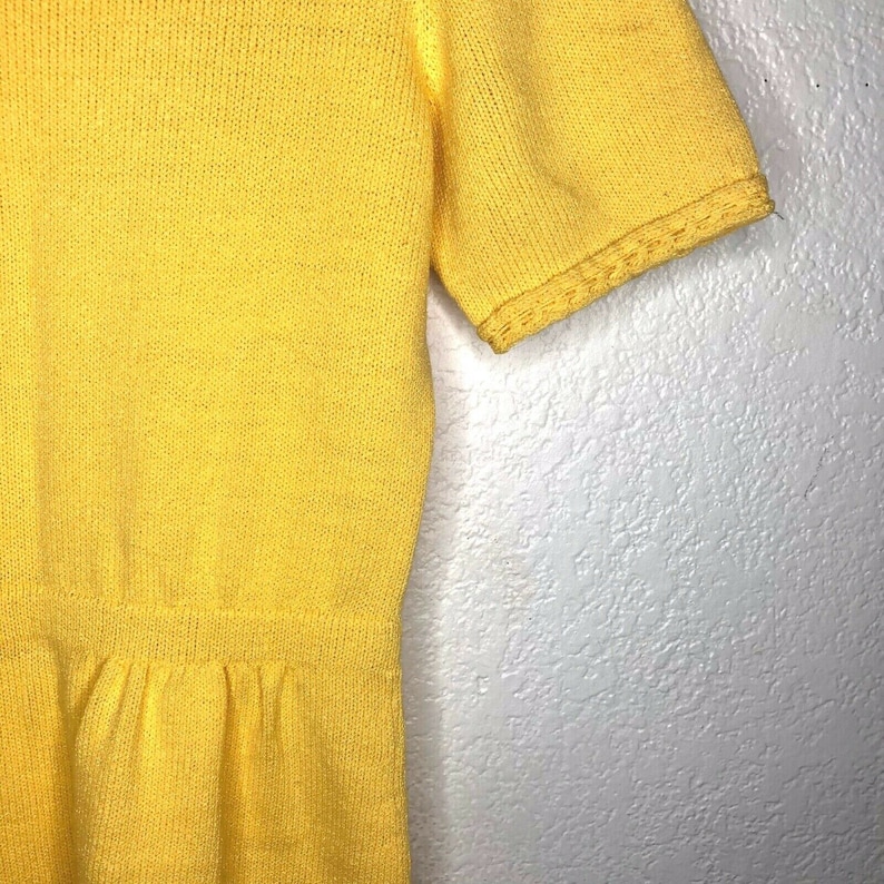 Vintage Womens Yellow Knit Short Sleeve Midi Dress