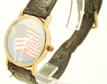 American flag-themed Chinese-movement quartz wrist watch, round heavy gold-toned & stainless steel case