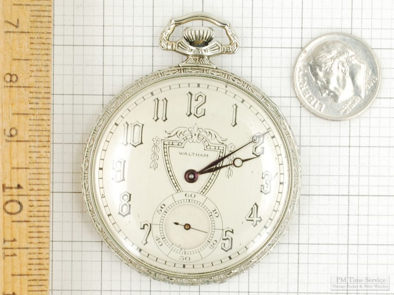 Waltham grade No. 1225 Colonial B vintage pocket watch, 12 size, 17 jewels, silver-toned engraved case, fancy dial image 8