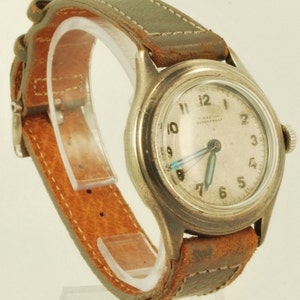 Kingston vintage wrist watch, 15 jewels, solid silver round water resistant case image 2