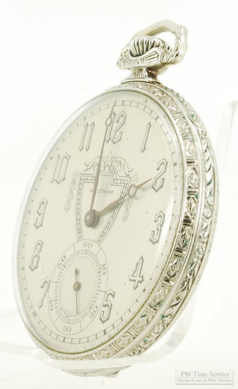 Waltham grade No. 1225 Colonial B vintage pocket watch, 12 size, 17 jewels, silver-toned engraved case, fancy dial image 1