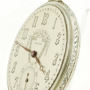 Waltham grade No. 1225 Colonial B vintage pocket watch, 12 size, 17 jewels, silver-toned engraved case, fancy dial image 2