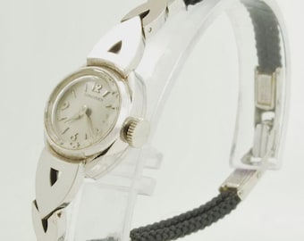 Longines 4LLV vintage damespolshorloge, 17 juwelen, 14k massief witgouden kast, gegradueerde verlengde lugs