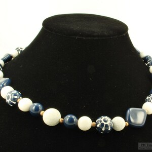 Wood, acrylic and brass 25 necklace with dark navy blue and pure white beads image 1