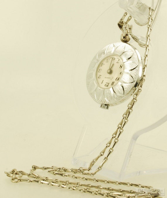 Endura Vintage Grade 1013 Ladies Pendant Watch 1 Jewel Silver