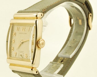 Hamilton grade 982 vintage wrist watch, 19 jewels, yellow gold (filled) rectangular Hayden-model Hamilton case