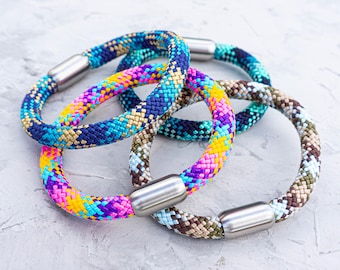 Braccialetto in corda per esterni con chiusura magnetica, braccialetto impermeabile fatto a mano, accessori per esterni personalizzati per avventurieri, scalatori, viaggiatori