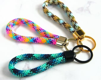 Portachiavi in corda multicolore per arrampicata e vela, piccolo portachiavi in paracord da 8 mm, regalo per amanti della montagna, alpinisti e boulderisti.
