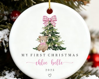 Baby Mädchen erste Weihnachtsverzierung, personalisierte erste Weihnachtsverzierung, Baby Girl Name Weihnachtsdekoration, Andenken Ornament 2025