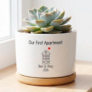 Maceta personalizada para suculentas para parejas, regalo para nuestro primer apartamento, maceta personalizada con nombres para el año de la inauguración de la casa, regalo de inauguración de la casa