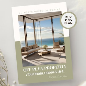 Op de afbeelding: Brochure getiteld "Ultimate Guide to Buying" met de tekst "Off Plan Property Abu Dhabi, Dubai & UAE". De afbeelding toont een moderne woonkamer met uitzicht op de oceaan. Een ronde sticker luidt "Buy Off-Plan".