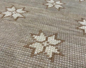 Hand Knotted Wool Oushak Rug: 8x10 Persian Style Area Rug