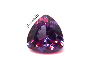 Color Changing Alexandrite Gemstone - 4-5 Ct Trillion Cut
