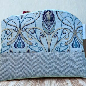 Large Makeup Bag- Kindle -Handmade Cosmetic Pouch - Cotton Toiletry Bag - Travel Zipper Bag - Gift for Her - UK Seller, William Morris Style