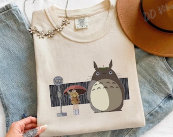 Totoro busshållplatsskjorta | Min granne Totoro regntröja | Studio Ghibli Anime-present | Satsuki Mei-kläder | Nostalgiska Ghibli-fankomfortfärger