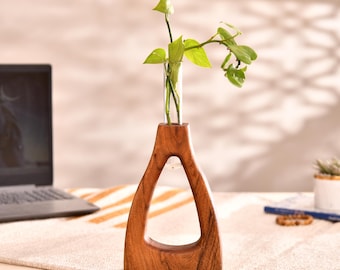Jarrón decorativo de madera de acacia hecho a mano / Jarrón escultural de madera con tubo de vidrio / Decoración rústica minimalista para el hogar
