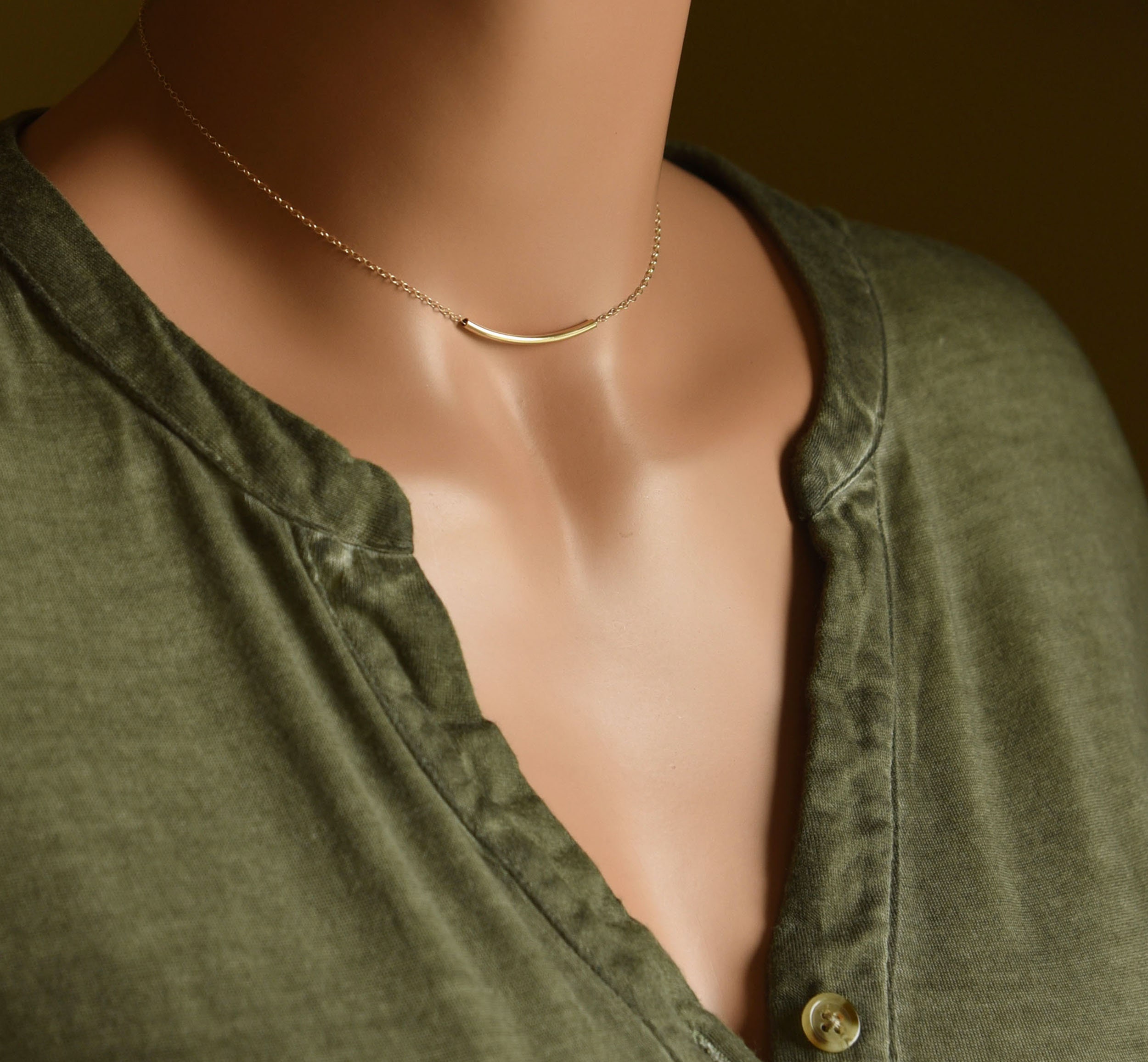Curved Tube Bar Necklace Simple Everyday Jewelry Dainty Bar Etsy