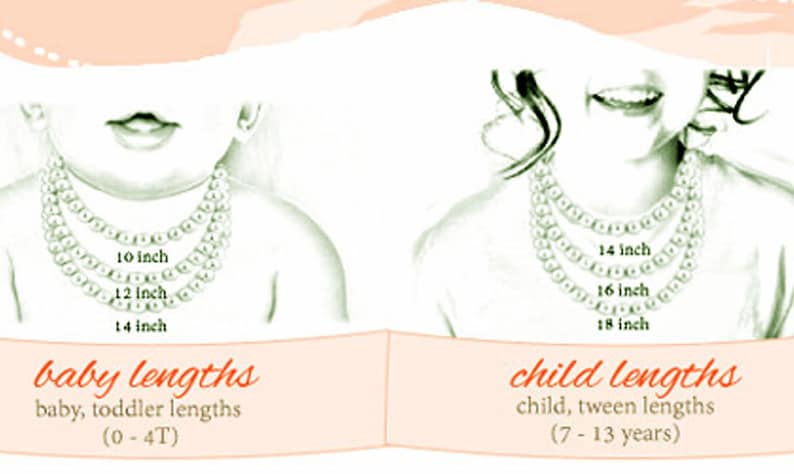 Puede incluir: Diagrama que muestra las longitudes de collar para beb&eacute;s y ni&ntilde;os. Las longitudes para beb&eacute;s son de 10, 12 y 14 pulgadas. Las longitudes para ni&ntilde;os son de 14, 16 y 18 pulgadas. Las longitudes para beb&eacute;s son para edades de 0 a 4T. Las longitudes para ni&ntilde;os son para edades de 7 a 13 a&ntilde;os.