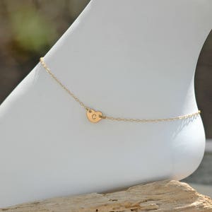 Dainty Personalized Heart Anklet, Pet Jewelry, Initial Ankle Bracelet, Mother/Daughter Jewelry, Unique Gift for Women