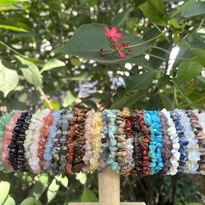 Natural Crystal Chip Bracelet with Elastic String,Jewelry for Women,Handmade Minimalist Gift for Her