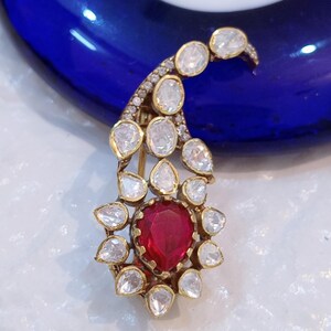 Délicate broche en argent 925 faite main/ Broche Moissanite Polki/ Broche rubis en pierre CZ/ Bijoux de mariage en plaqué or/ Broche en pierres précieuses taille poire
