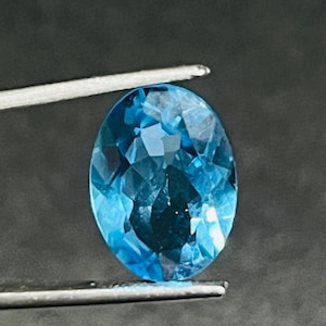 Sky Blue Topaz Faceted Gemstone: Oval Jewelry Making Stone, 6ct