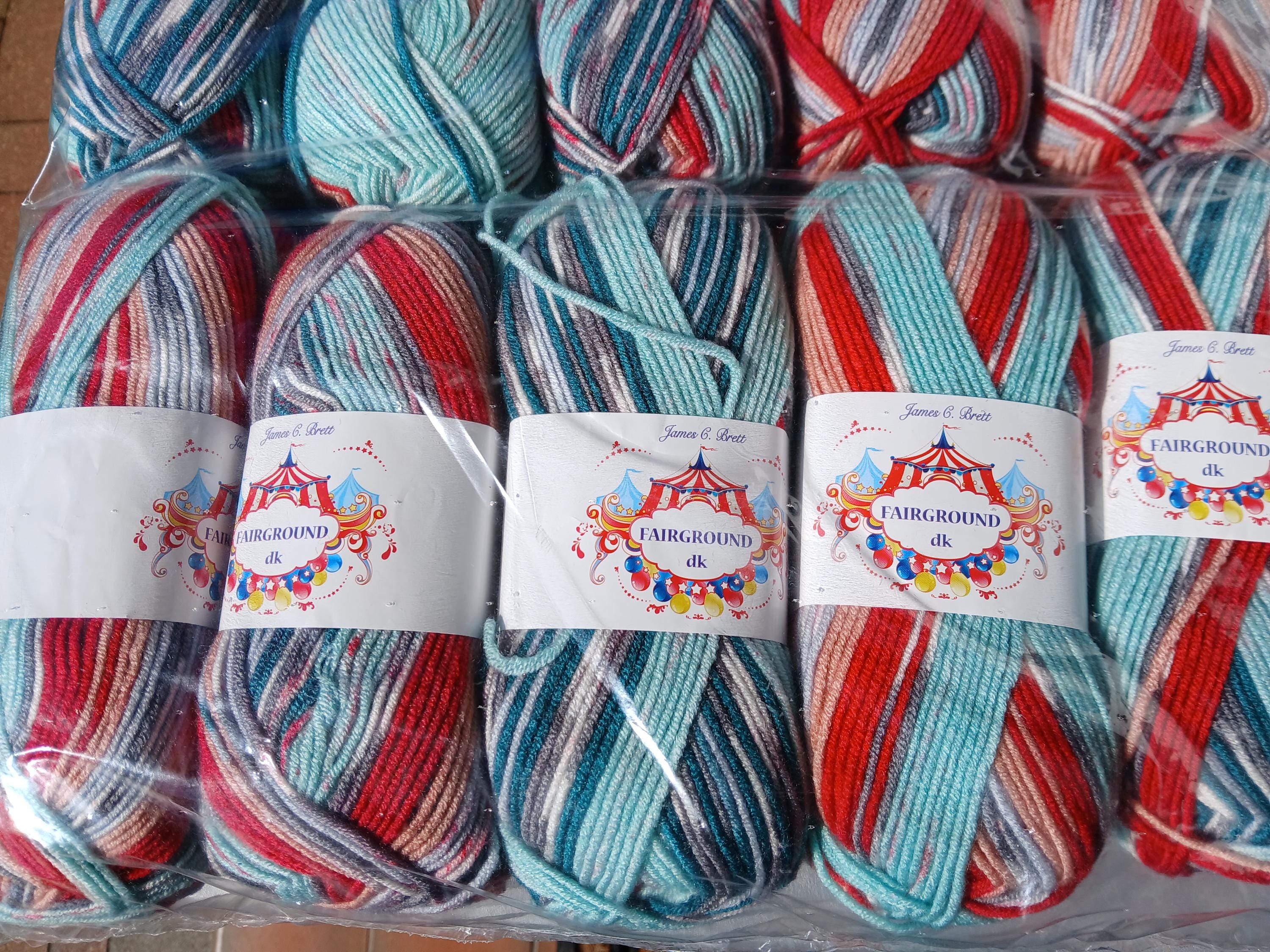 James C Brett Fairground Dk G15 - Gomitolo Di Filato Multicolore 100% Acrilico, 100g - Per Maglia E Uncinetto, Lavabile In Lavatrice