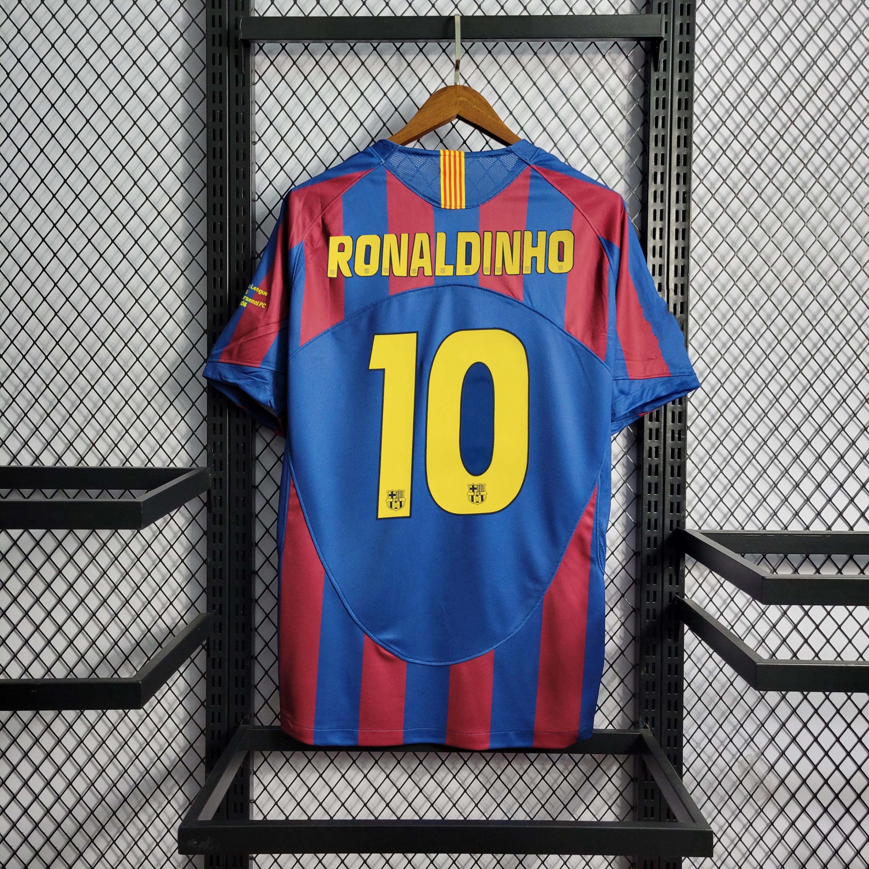 Ronaldinho Retro Barcelona Trikot 2006 Jersey Premium Kids and