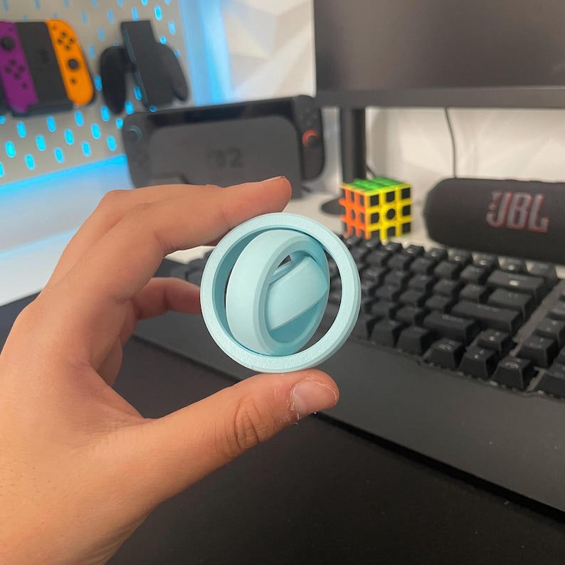 Gyro Fidget Toy: Focus and Stress Relief Desk Toy (work,study ,travel ...