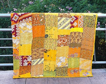 Handmade Silk Patchwork Kantha Quilt: Bohemian Bedspread Throw Blanket