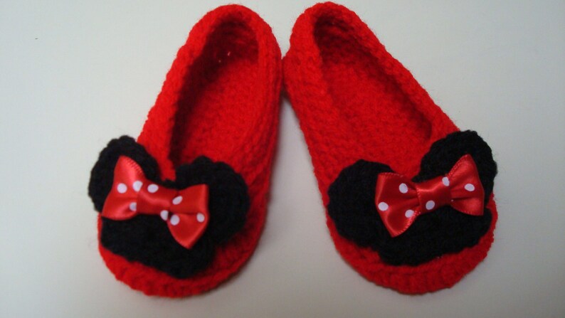64 White Crochet minnie mouse shoes for All Gendre
