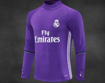 Von Real Madrid inspiriertes Fußballtrikot: Lila-weißes Langarmshirt